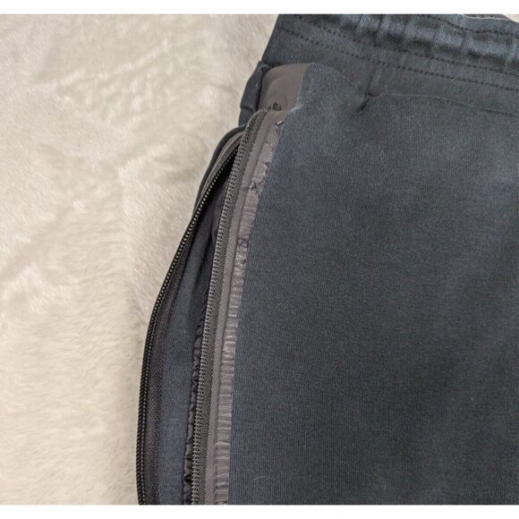 Nike Tech Fleece Black Shorts Mens Large Black Active Running Zip Pocket Sweats - Picture 5 of 13